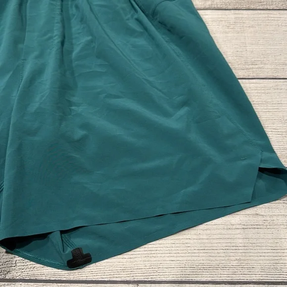 🍋Men’s Lululemon Surge Lined Short 6” size M teal🍋